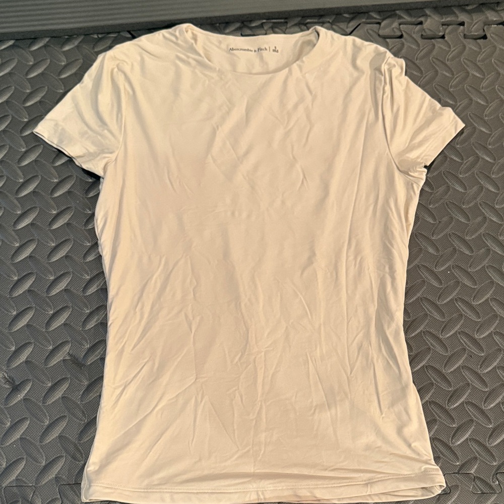 Abercrombie & Fitch Cream Short Sleeve Tee